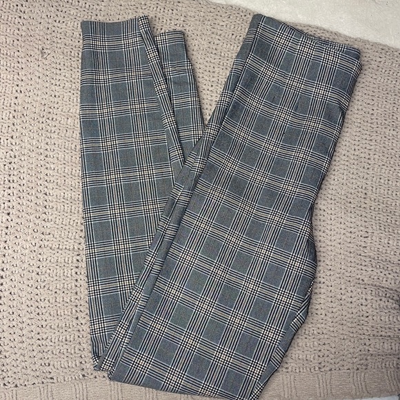 Zara women’s slim fit stretch pants - Picture 5 of 5